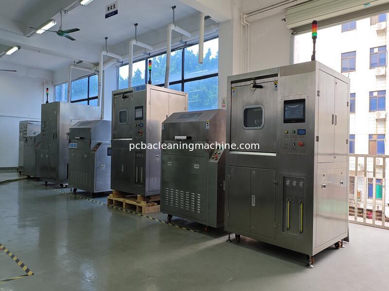 PLC Automatische Palletreinigingsmachine met 80L Vloeistoftank Capaciteit en Droogtijd van 5 tot 15 Minuten Geschikt voor Diverse Pallettypen