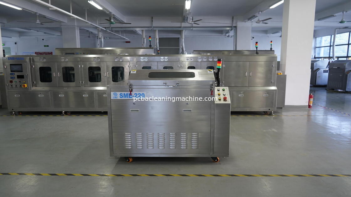 PLC Automatische Palletreinigingsmachine met 80L Vloeistoftank Capaciteit en Droogtijd van 5 tot 15 Minuten Geschikt voor Diverse Pallettypen