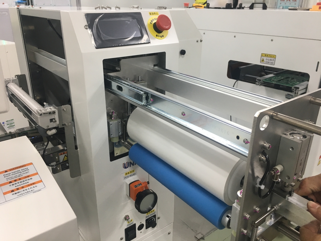 ESD Zelfklevende Schoonmakende Machine 300mm van PCB de Witte Kleur van Breedtesmt